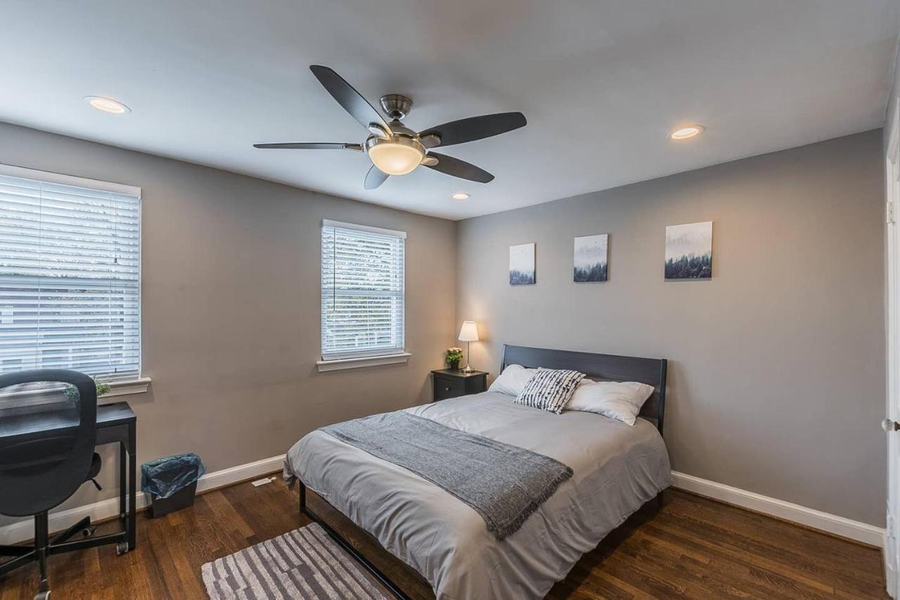Beautiful 3Br 2Ba House With Cozy Backyard By Cozysuites Alexandria Exterior photo