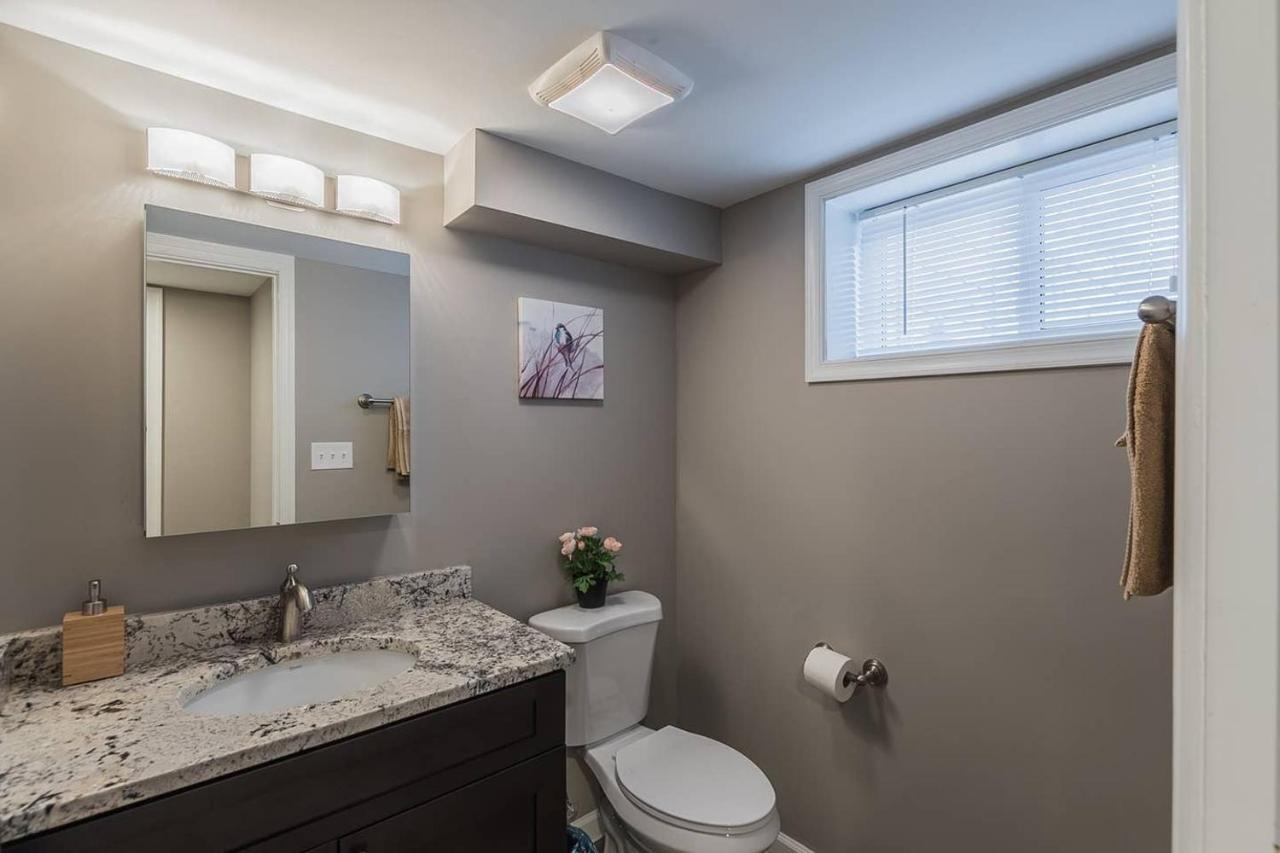 Beautiful 3Br 2Ba House With Cozy Backyard By Cozysuites Alexandria Exterior photo